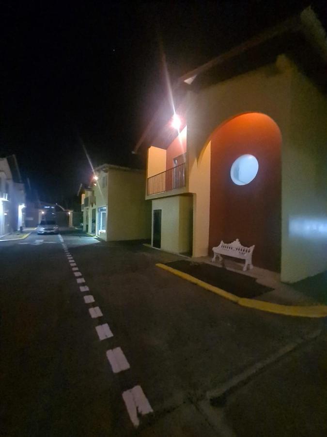 Villas Del Mar La Ceiba Exteriör bild