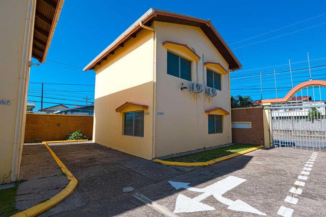 Villas Del Mar La Ceiba Exteriör bild